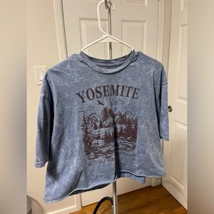 Cropped Yosemite t-shirt